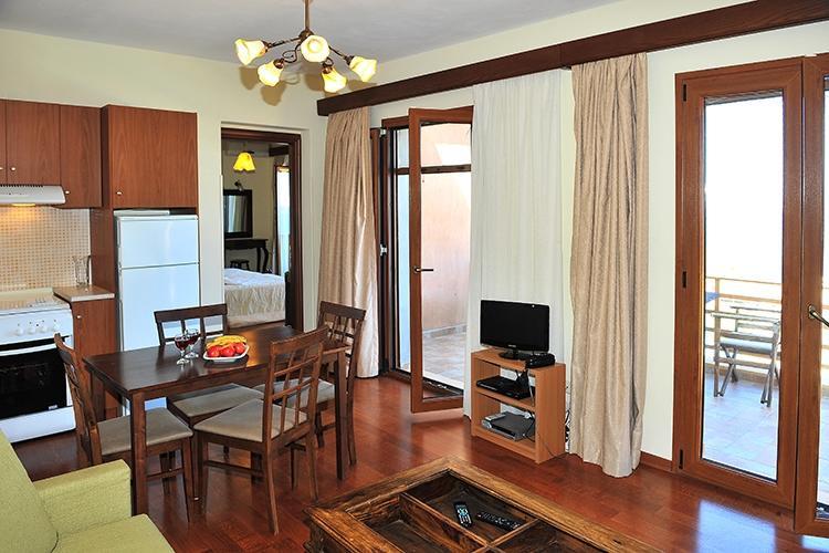 Molivos Sunset Apartments ميثيمْنا المظهر الخارجي الصورة