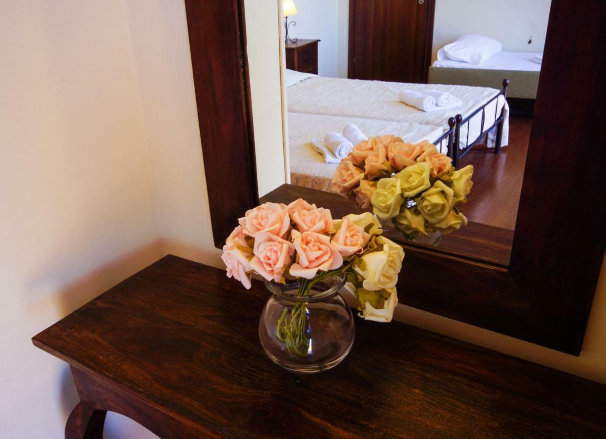 Molivos Sunset Apartments ميثيمْنا المظهر الخارجي الصورة