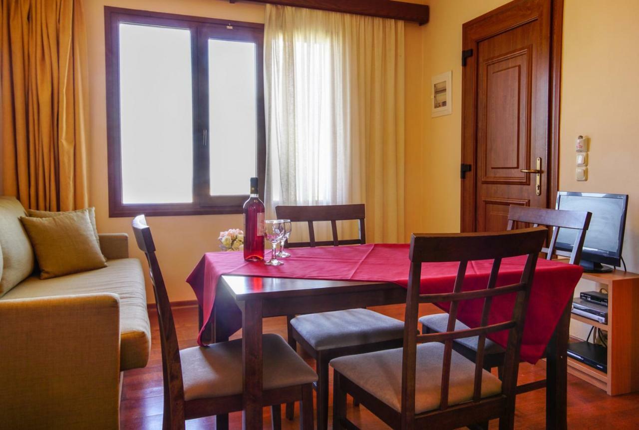 Molivos Sunset Apartments ميثيمْنا المظهر الخارجي الصورة