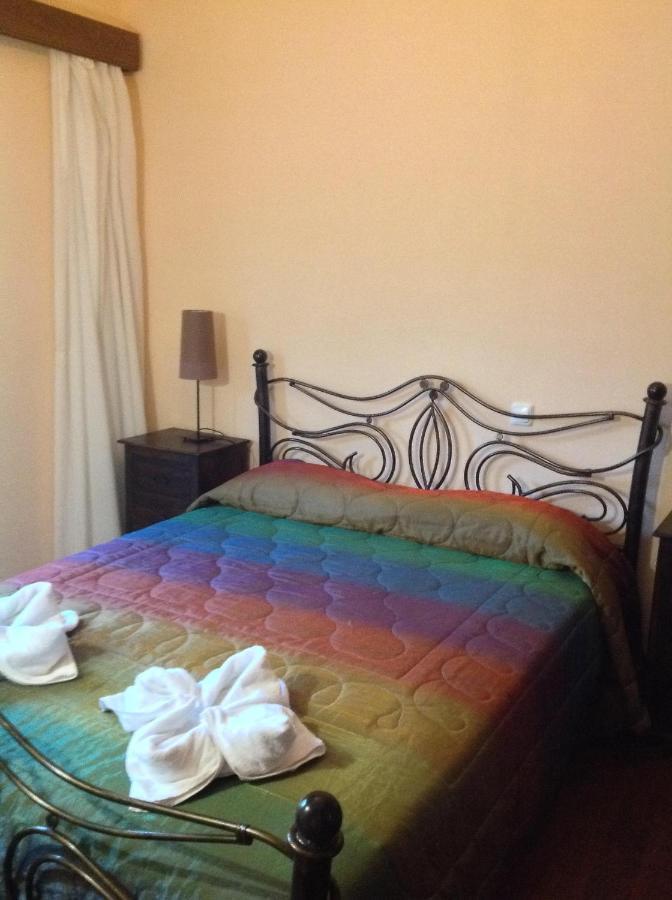 Molivos Sunset Apartments ميثيمْنا الغرفة الصورة