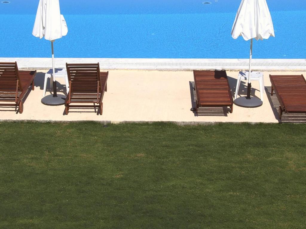 Molivos Sunset Apartments ميثيمْنا الغرفة الصورة